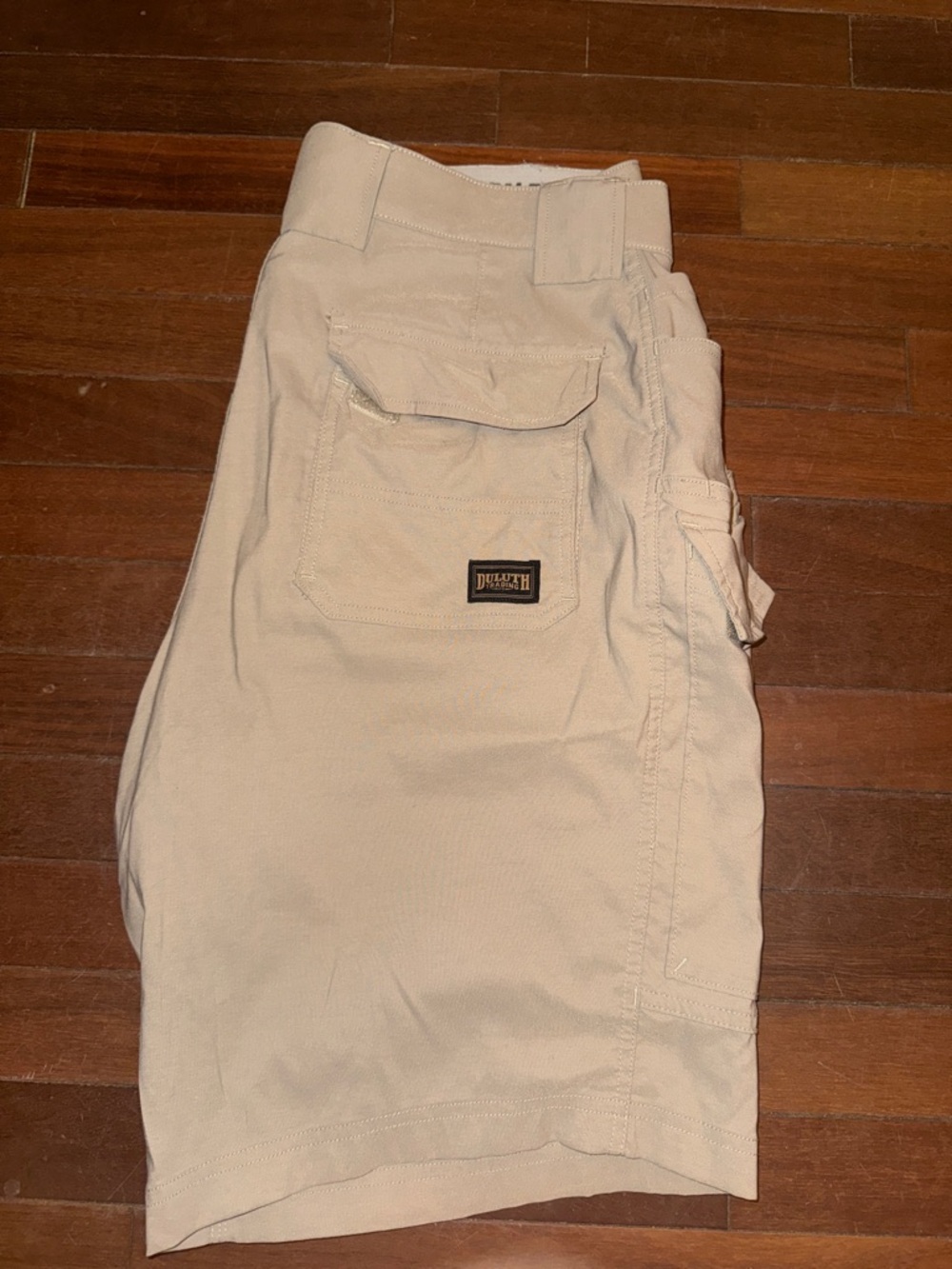 Duluth Trading Co Beige Cargo Shorts - Picture 6 of 10